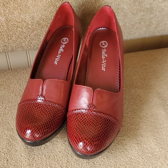 EUC Bella Vita heels red/burnt red size 10W - Picture 9 of 9